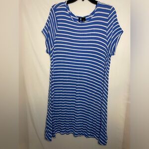 Women - 1x - T-shirt dress - blue&white stripes